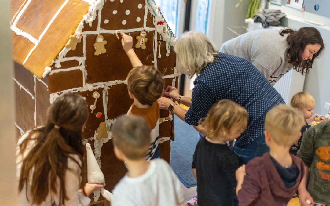 Ein Lebkuchenhaus als Dorfprojekt